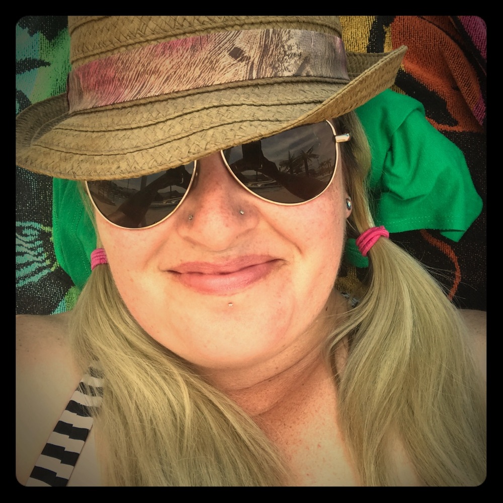 Meet your Posher!